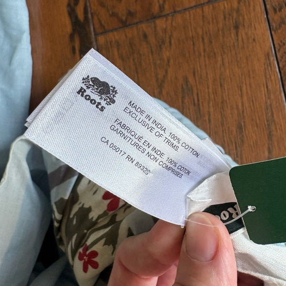 Roots postcard sarong, NWT cotton - Picture 3 of 4